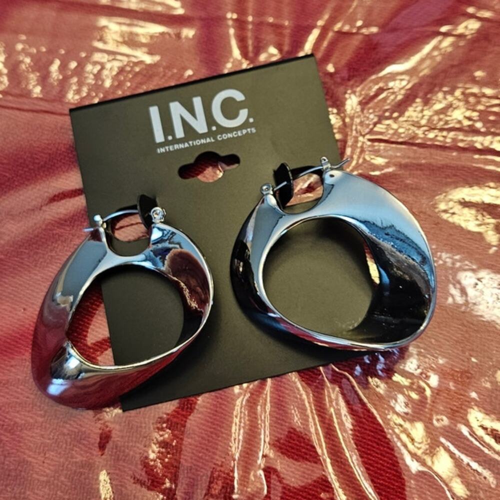 INC Silver Tone Sculptural Twisted Hoop Earrings NWT Deadstock